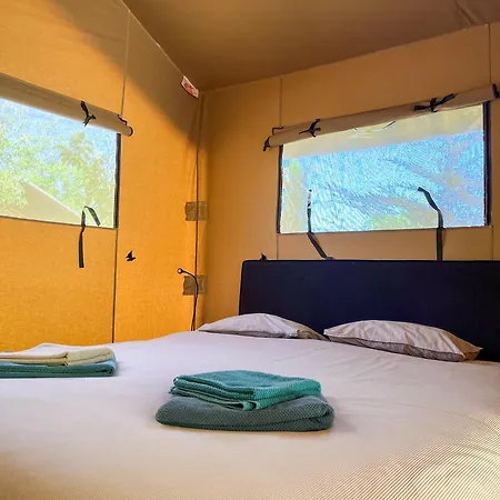 Tiendas Safari Chill-outdoor * Perarrua