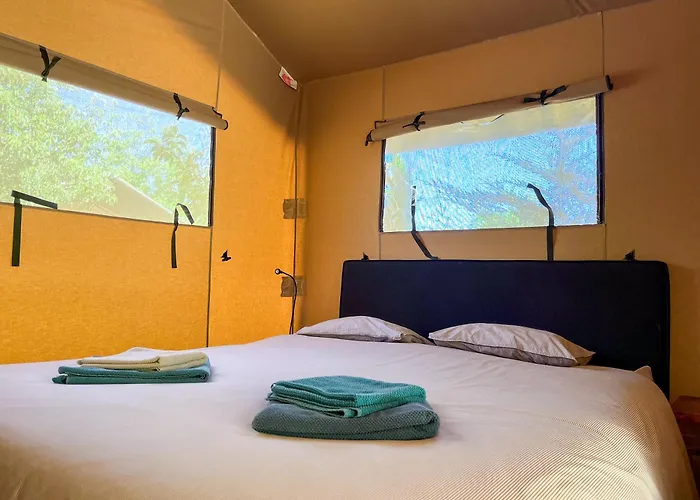 Tiendas Safari Chill-outdoor * Perarrua